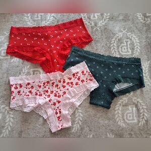 PINK panties bundle (L) NWT